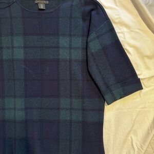 Tahari Navy and Green Plaid Sweater